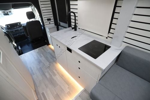 2025 Pleasure-Way Plateau XLTS Class C