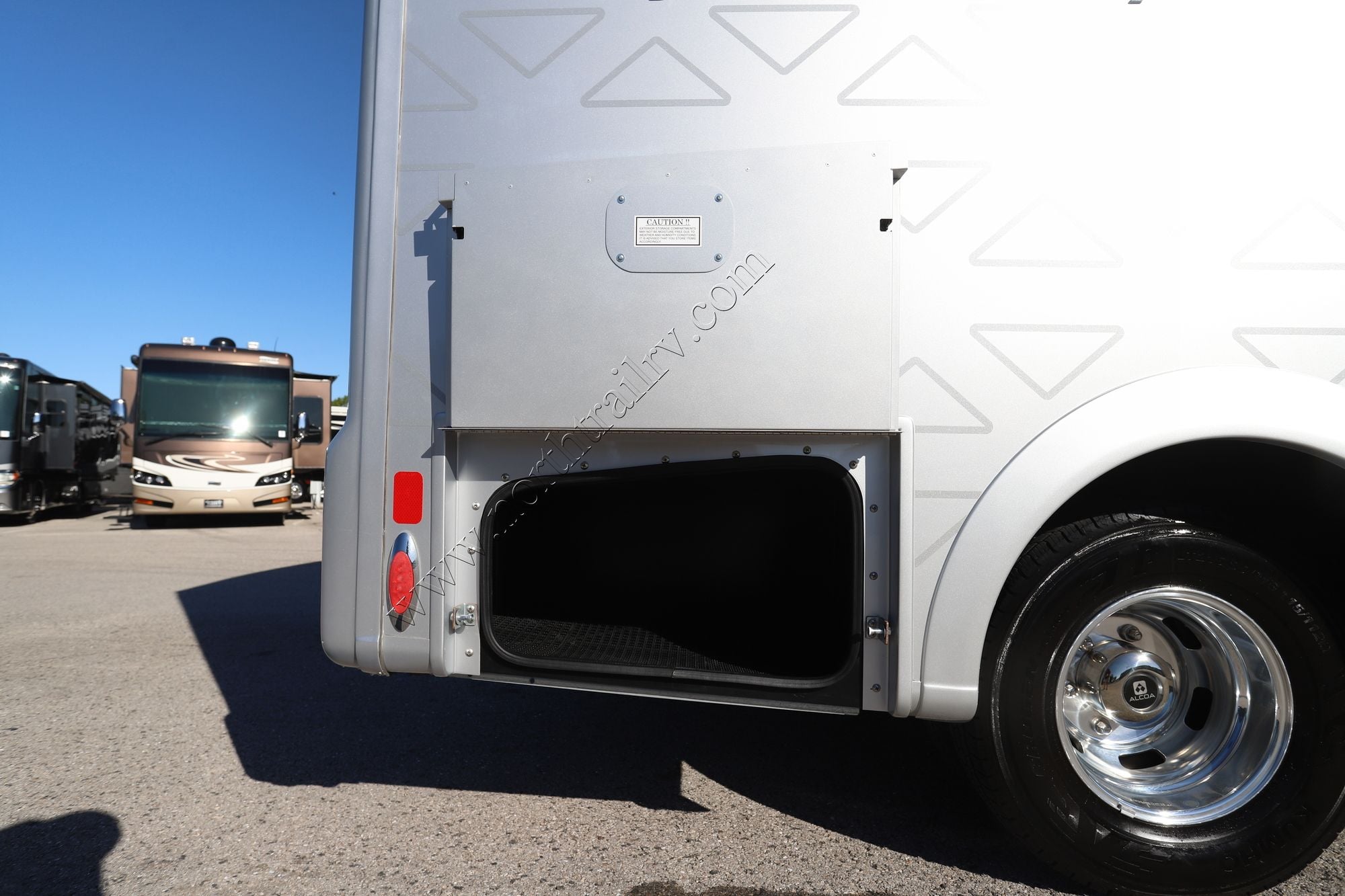 Used 2025 Pleasure-Way Plateau XLTS Class C  For Sale