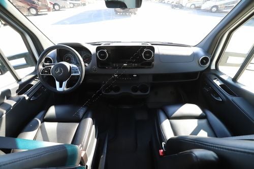 2025 Pleasure-Way Plateau XLTS Class C