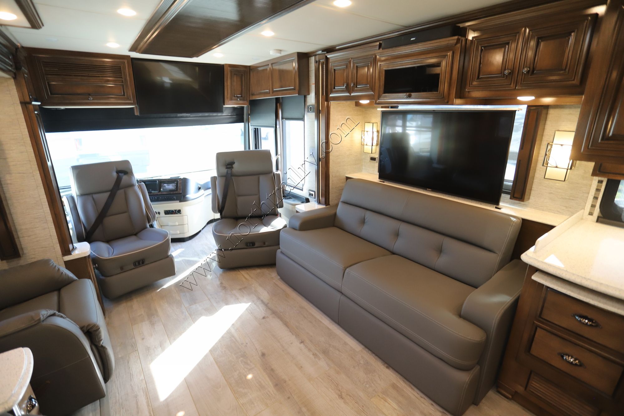 Used 2019 Newmar Dutch Star 4369 Class A  For Sale