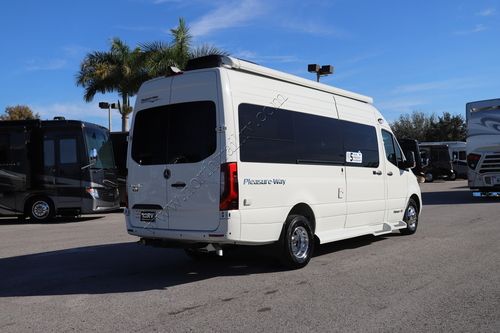 2026 Pleasure-Way Plateau TS