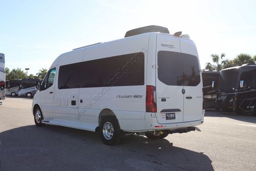 2026 Pleasure-Way Plateau TS