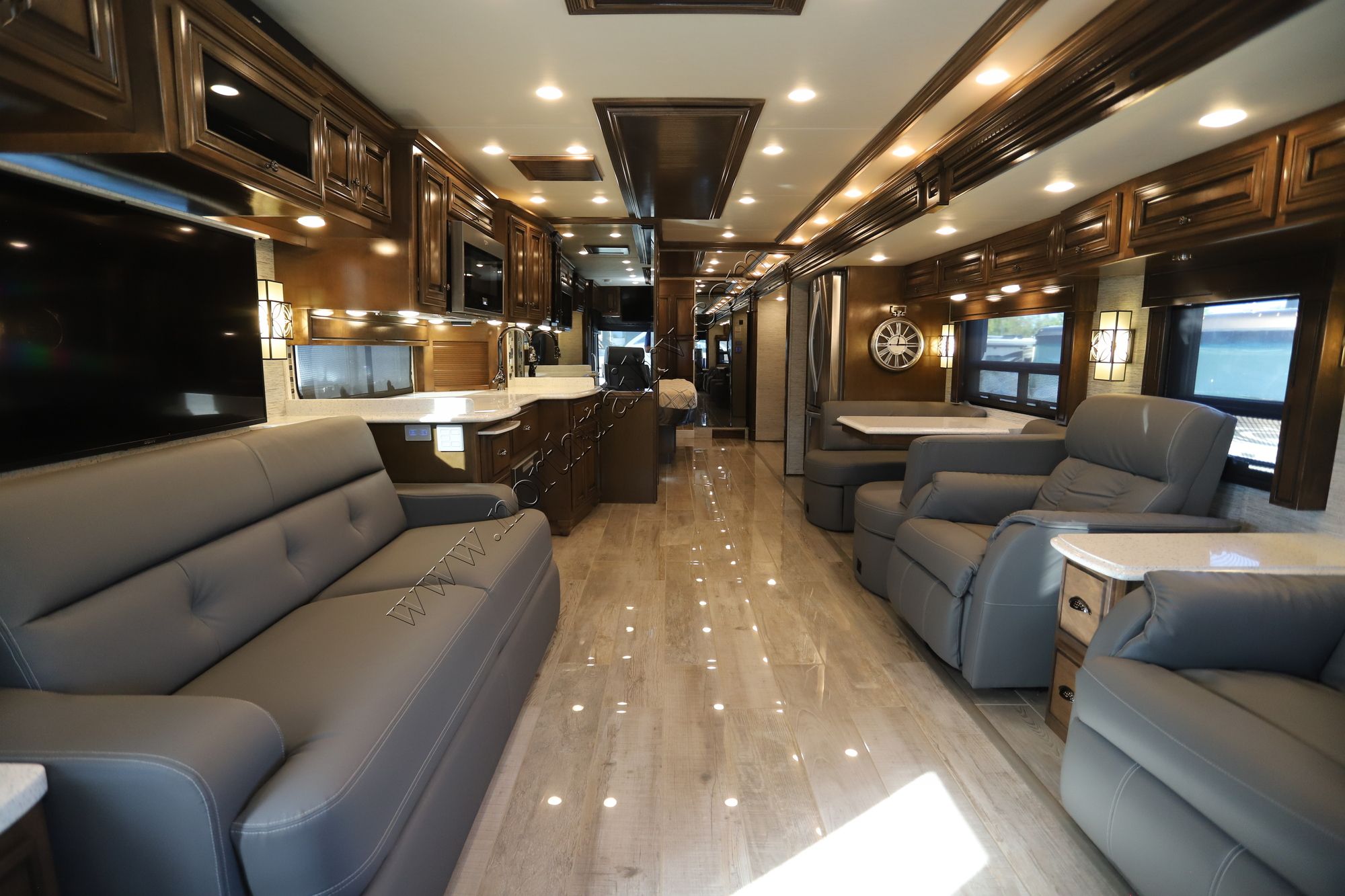 Used 2019 Newmar Dutch Star 4369 Class A  For Sale