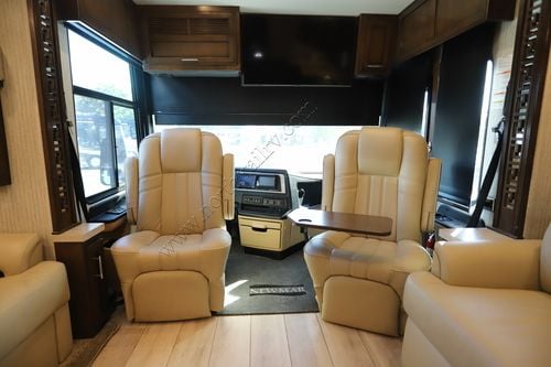 2023 Newmar Ventana 4369