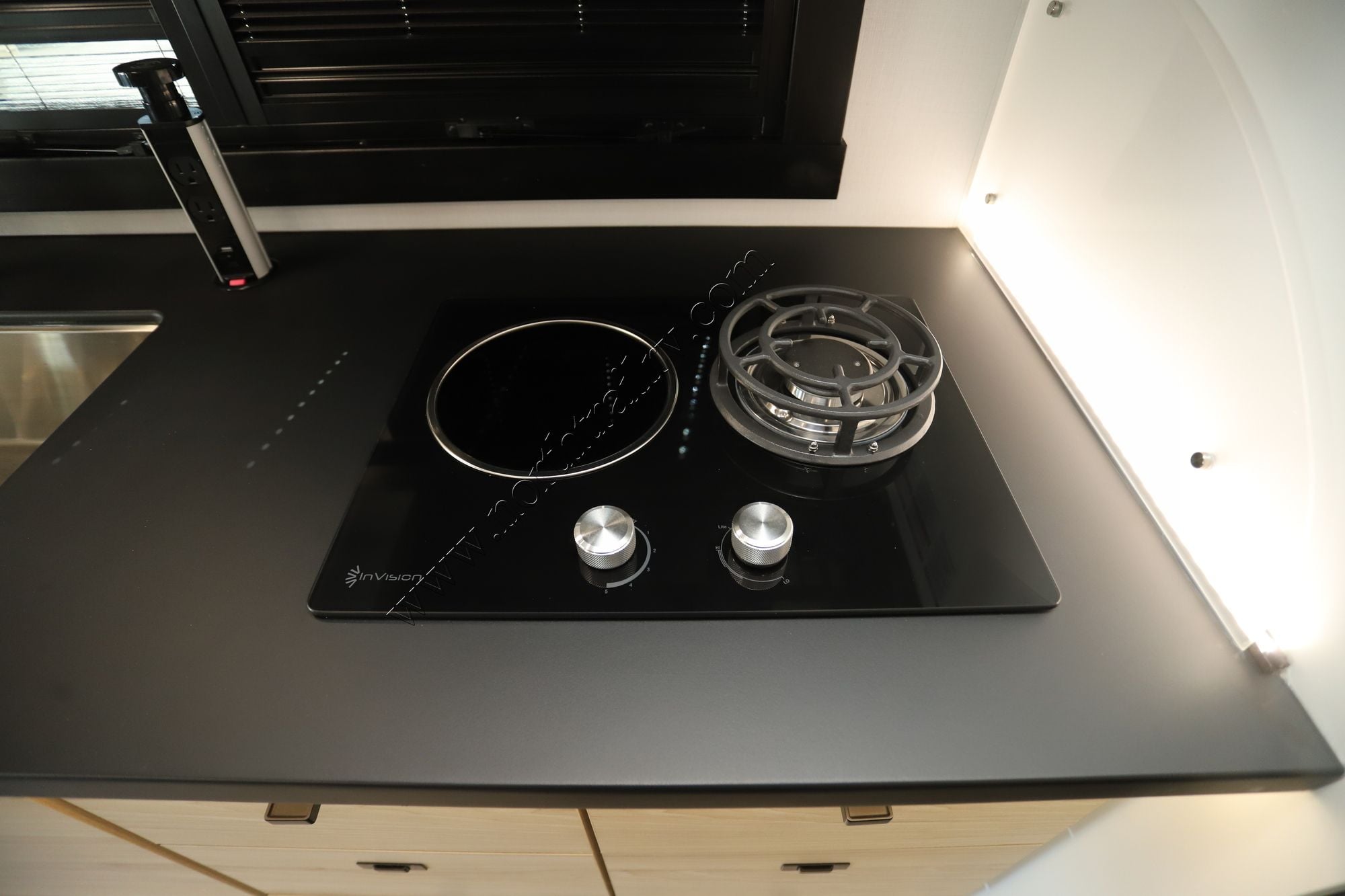 New 2026 Jayco Melbourne Prestige 25LP Class C  For Sale