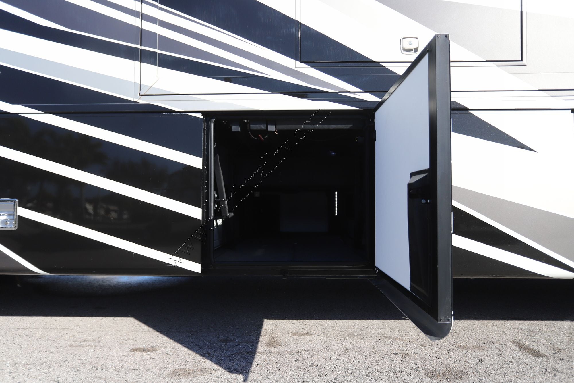 Used 2023 Newmar Ventana 4369 Class A  For Sale