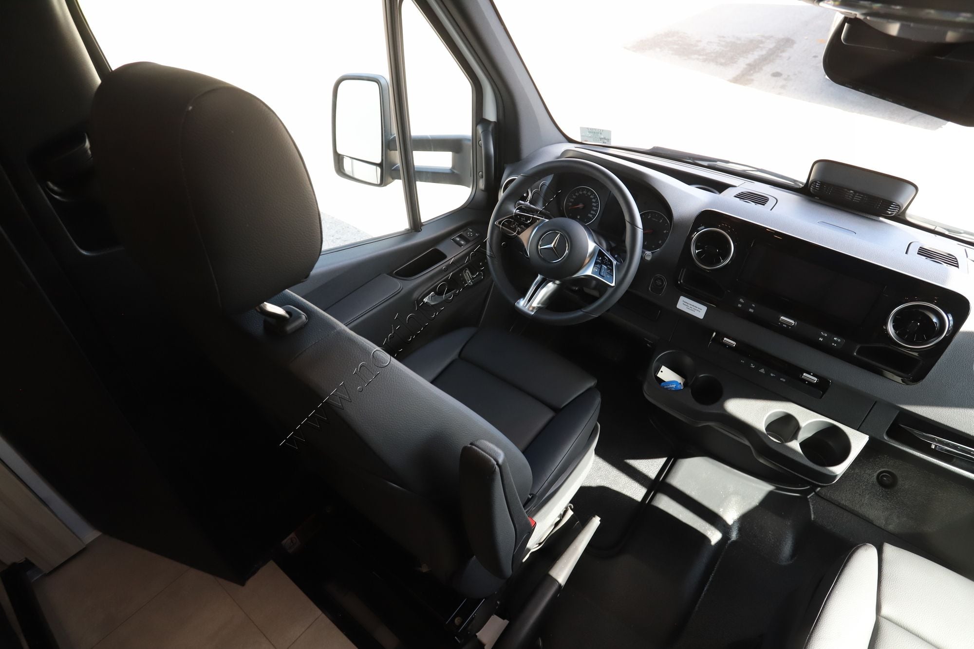 New 2026 Jayco Melbourne Prestige 25LP Class C  For Sale