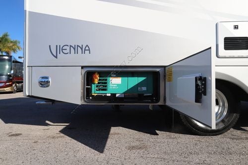 2025 Renegade Rv Vienna 25DLC