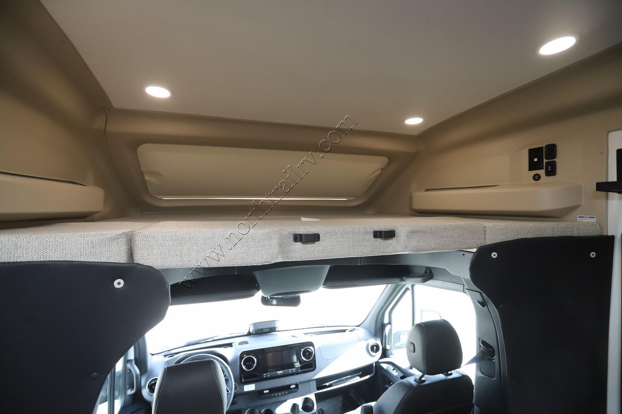 New 2026 Jayco Melbourne Prestige 25LP Class C  For Sale