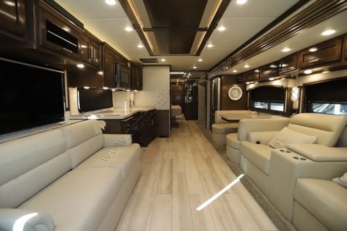 2023 Newmar Ventana 4369