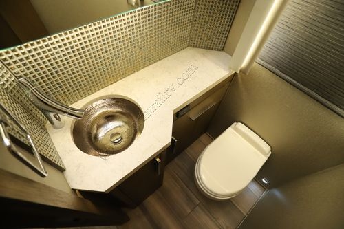 2023 Newmar King Aire 4521