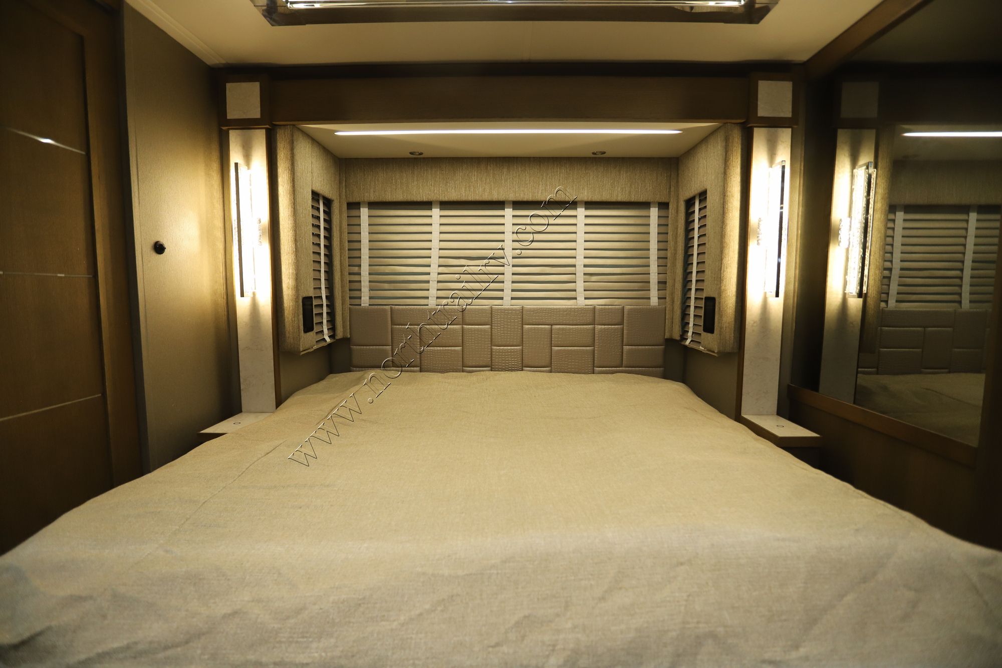 Used 2023 Newmar King Aire 4521 Class A  For Sale