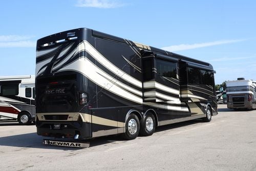 2023 Newmar King Aire 4521