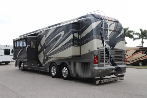 2007 Country Coach Magna 630 MATISSE 40 QUAD