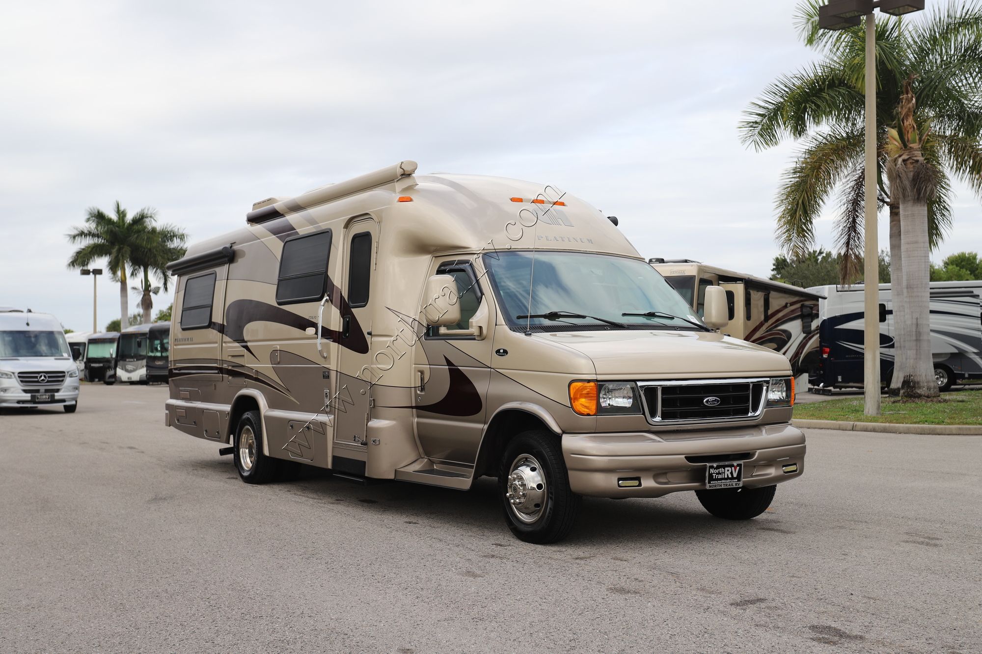 Used 2007 Coach House Platinum 272XL Class C  For Sale