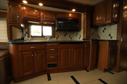 2007 Country Coach Magna 630 MATISSE 40 QUAD