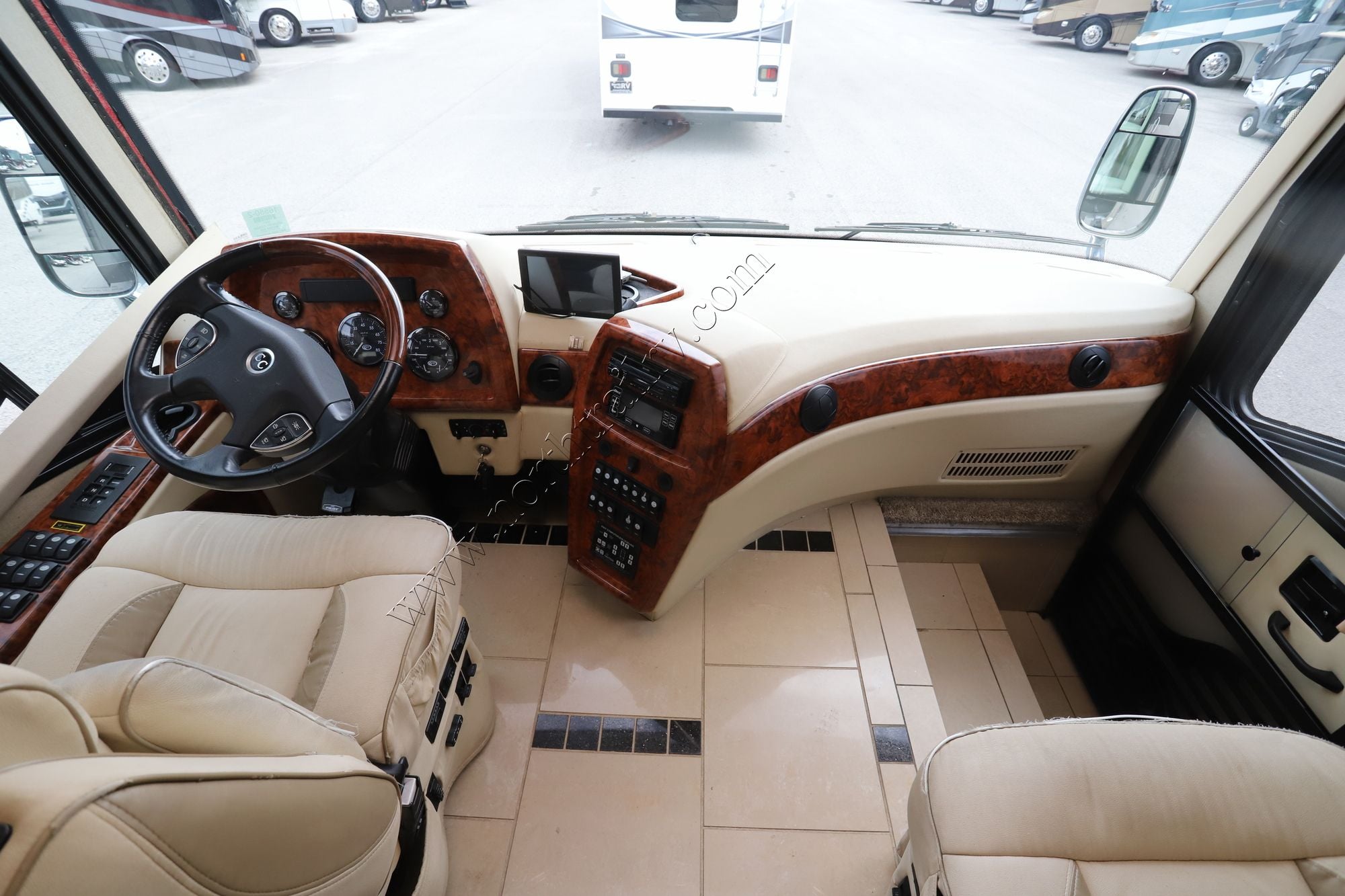 Used 2007 Country Coach Magna 630 MATISSE 40 QUAD Class A  For Sale