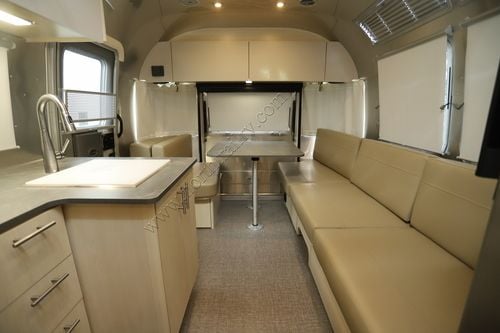 2026 Airstream Flying Cloud 25FB