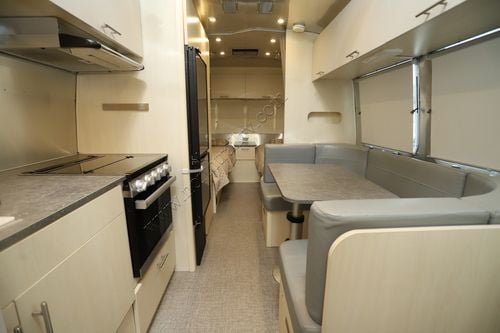 2023 Airstream Flying Cloud 23FBT