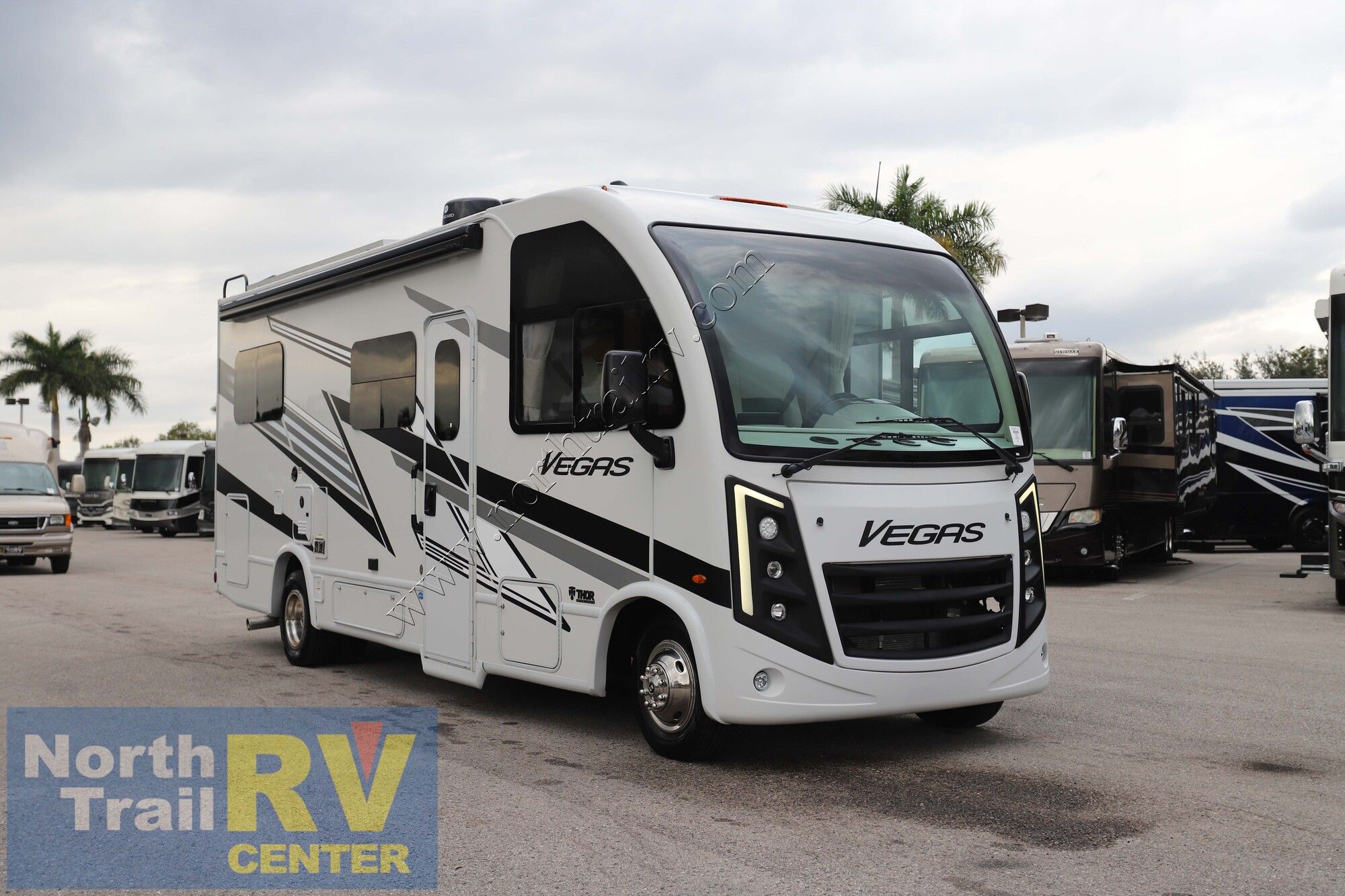 Used 2025 Thor Vegas 24.1 Class A  For Sale