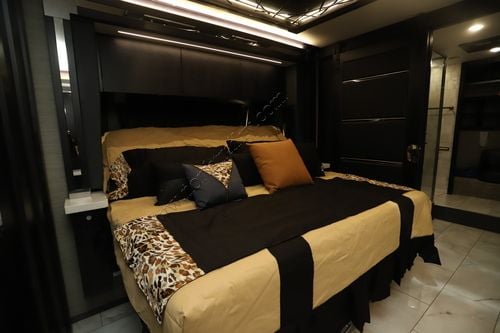 2024 Tiffin Motor Homes Zephyr 45FZ