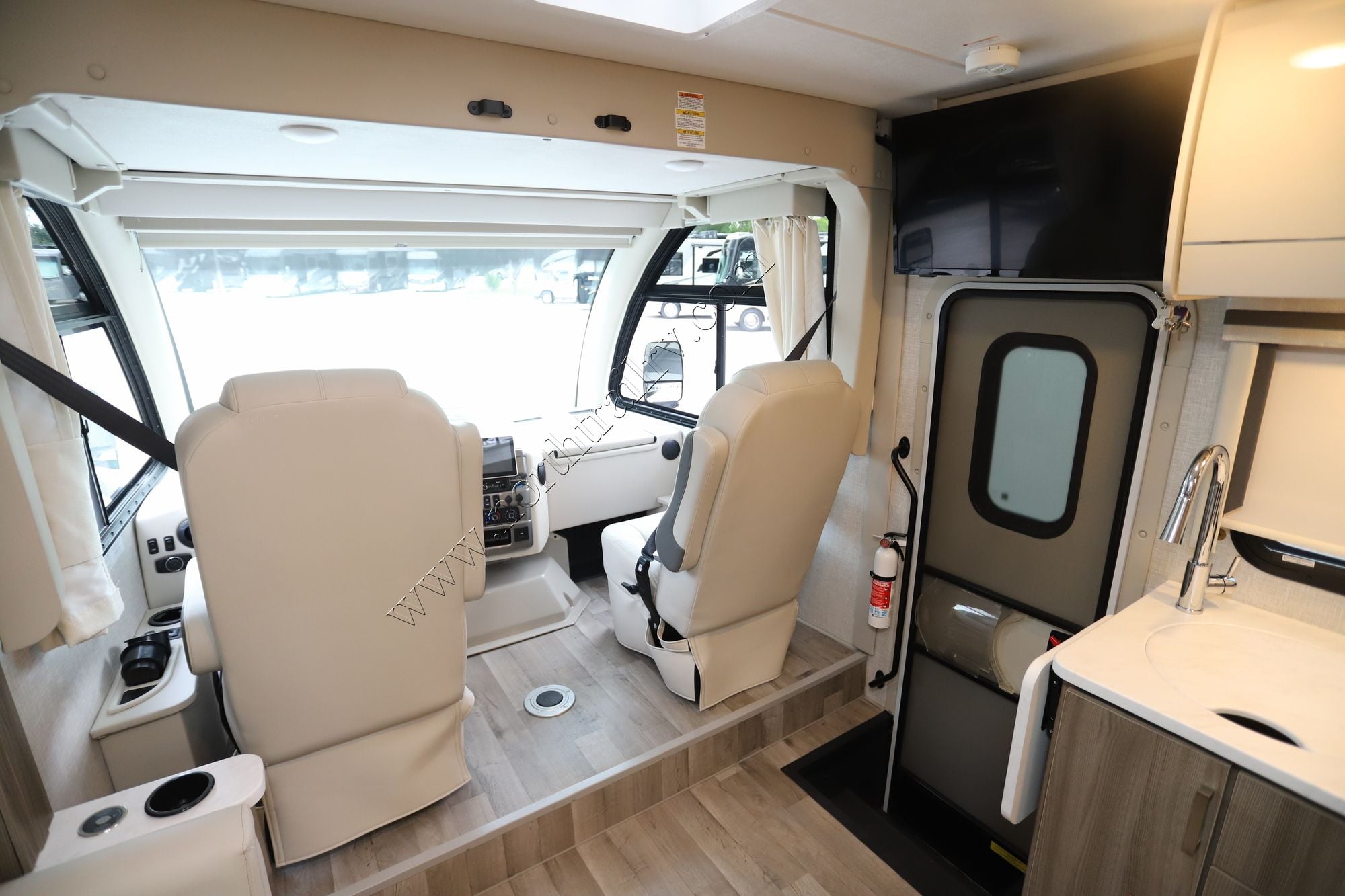 Used 2025 Thor Vegas 24.1 Class A  For Sale