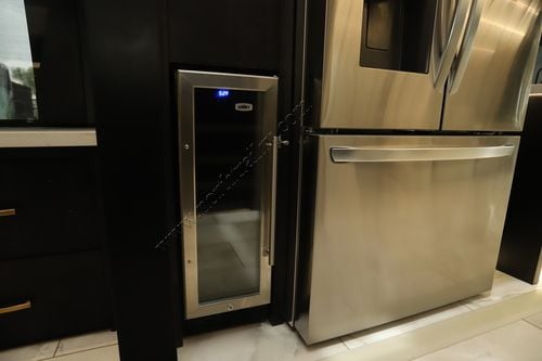 2024 Tiffin Motor Homes Zephyr 45FZ