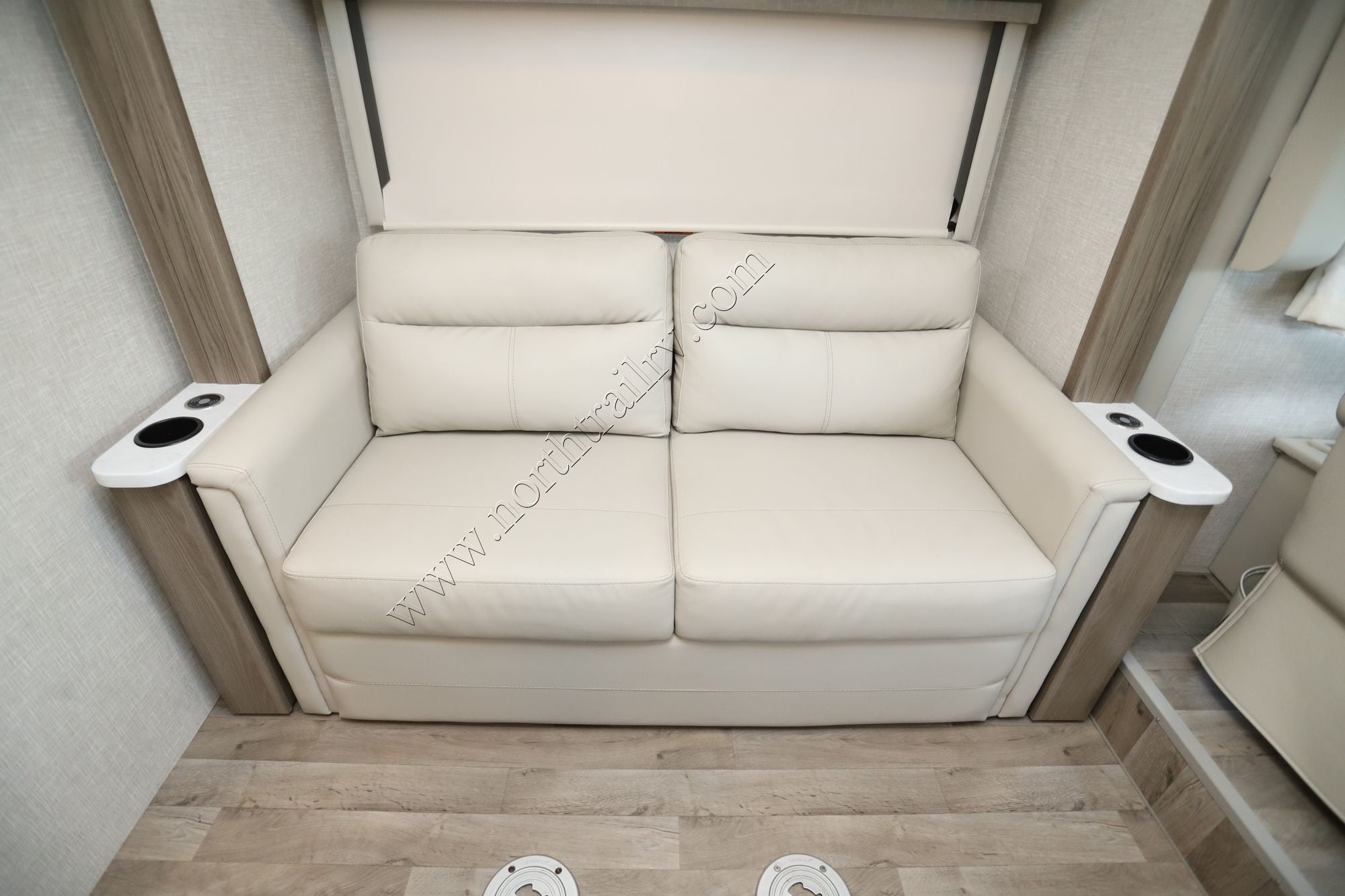 Used 2025 Thor Vegas 24.1 Class A  For Sale