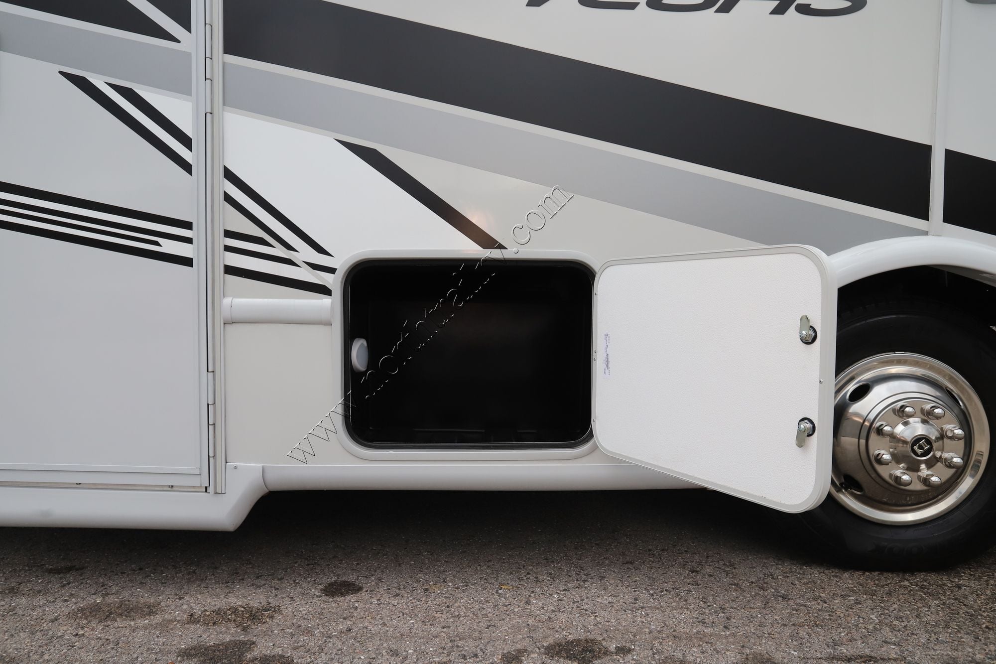 Used 2025 Thor Vegas 24.1 Class A  For Sale