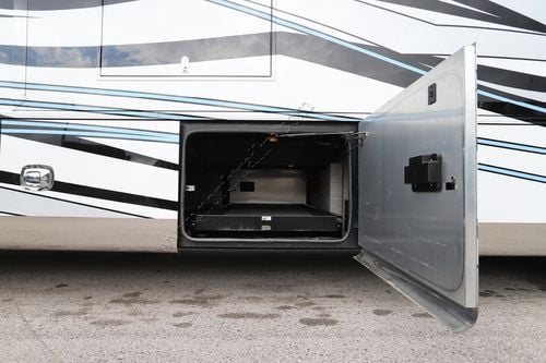 2024 Tiffin Motor Homes Zephyr 45FZ