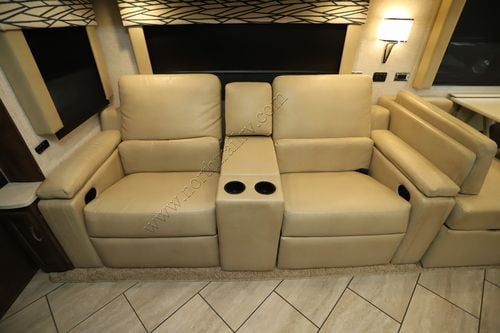 2022 Newmar Bay Star 3609 Class A