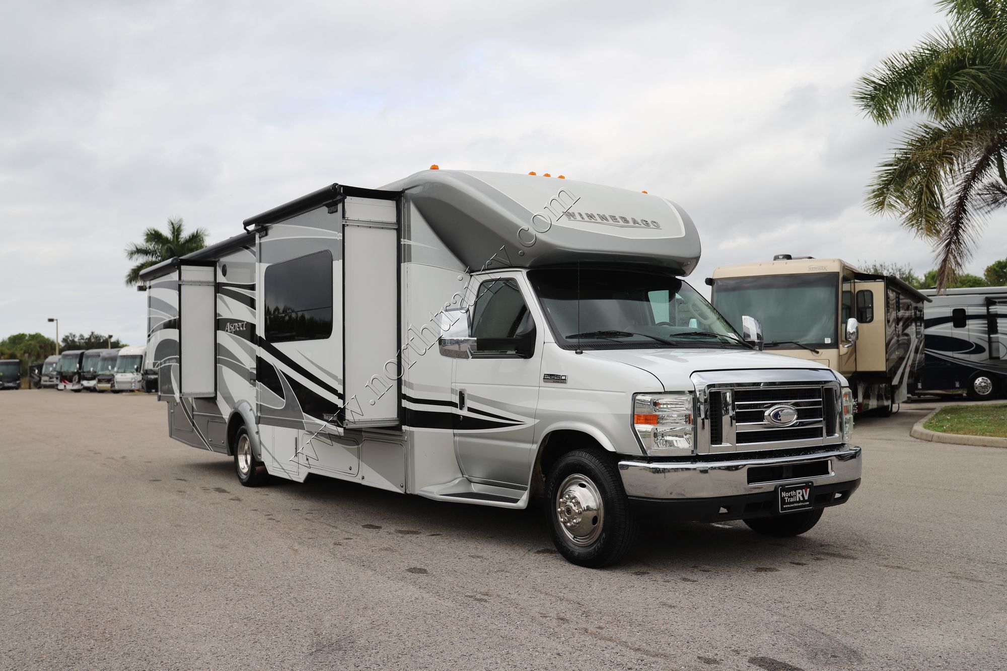 Used 2015 Winnebago Aspect 30J Class C  For Sale