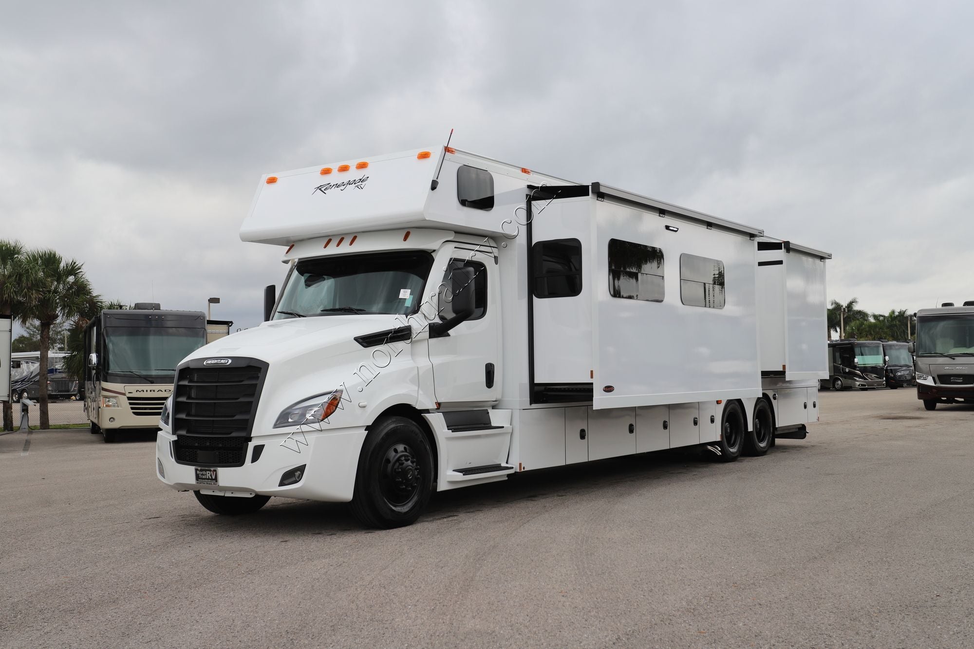 New 2026 Renegade Rv Classic 45CMR Super C  For Sale
