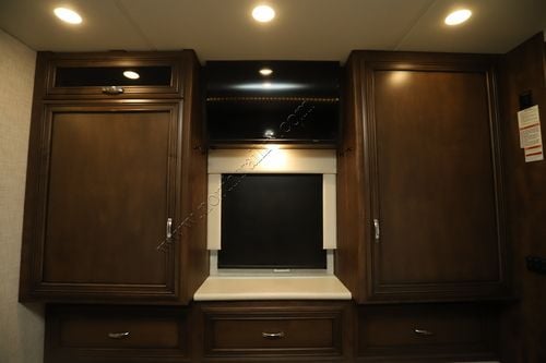 2022 Newmar Bay Star 3609 Class A