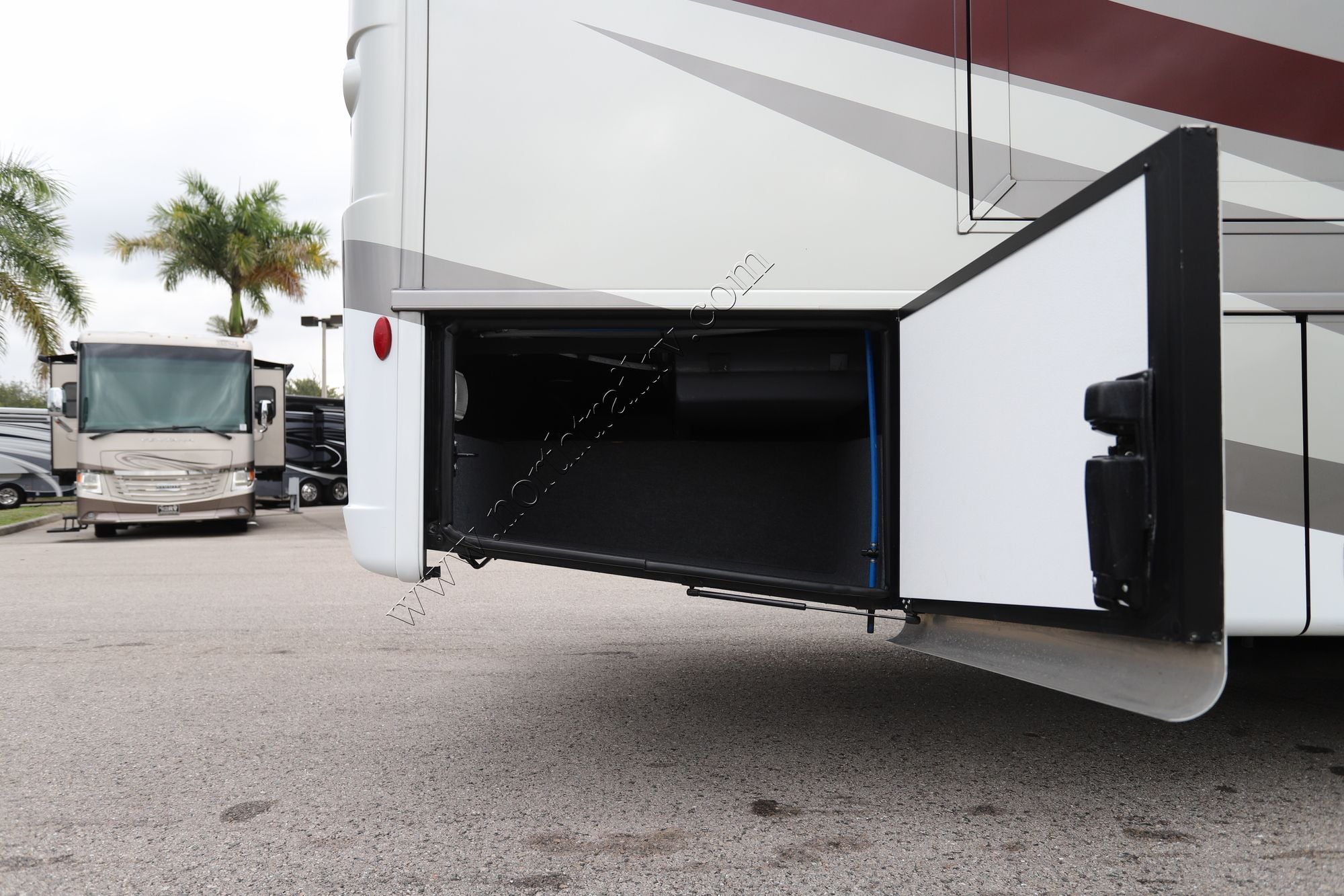 Used 2022 Newmar Bay Star 3609 Class A  For Sale