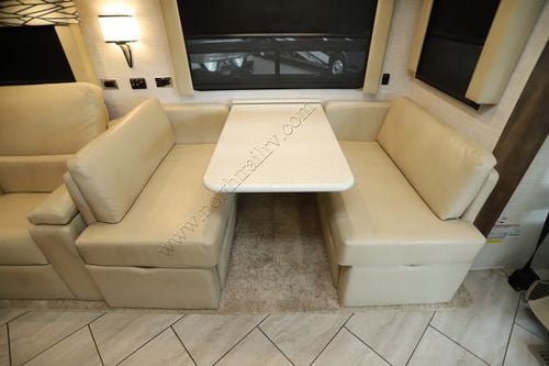 2022 Newmar Bay Star 3609 Class A