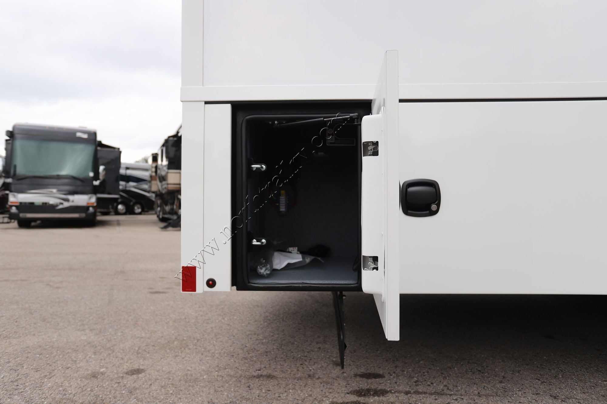 New 2026 Renegade Rv Classic 45CMR Super C  For Sale