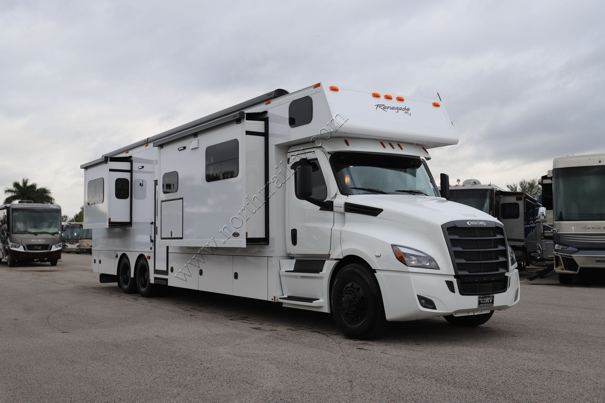 New 2026 Renegade Rv Classic 45CMR Super C  For Sale