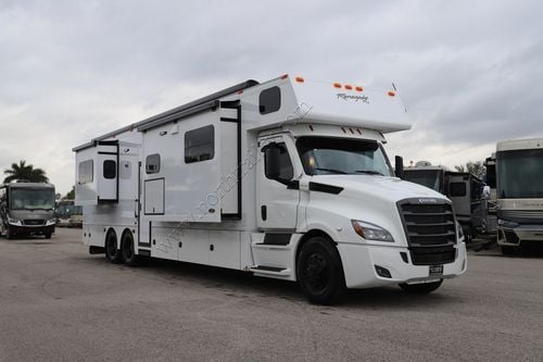 2026 Renegade Rv Classic 45CMR Super C