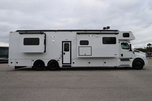 2026 Renegade Rv Classic 45CMR Super C