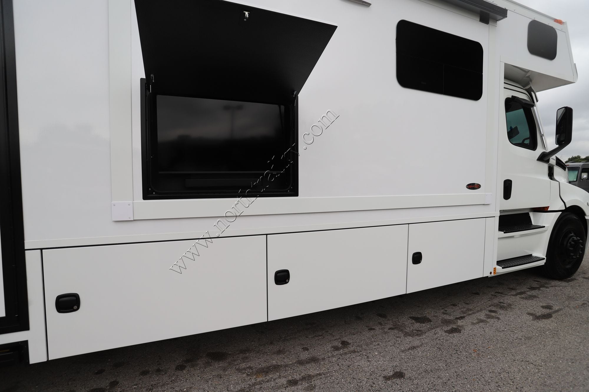 New 2026 Renegade Rv Classic 45CMR Super C  For Sale