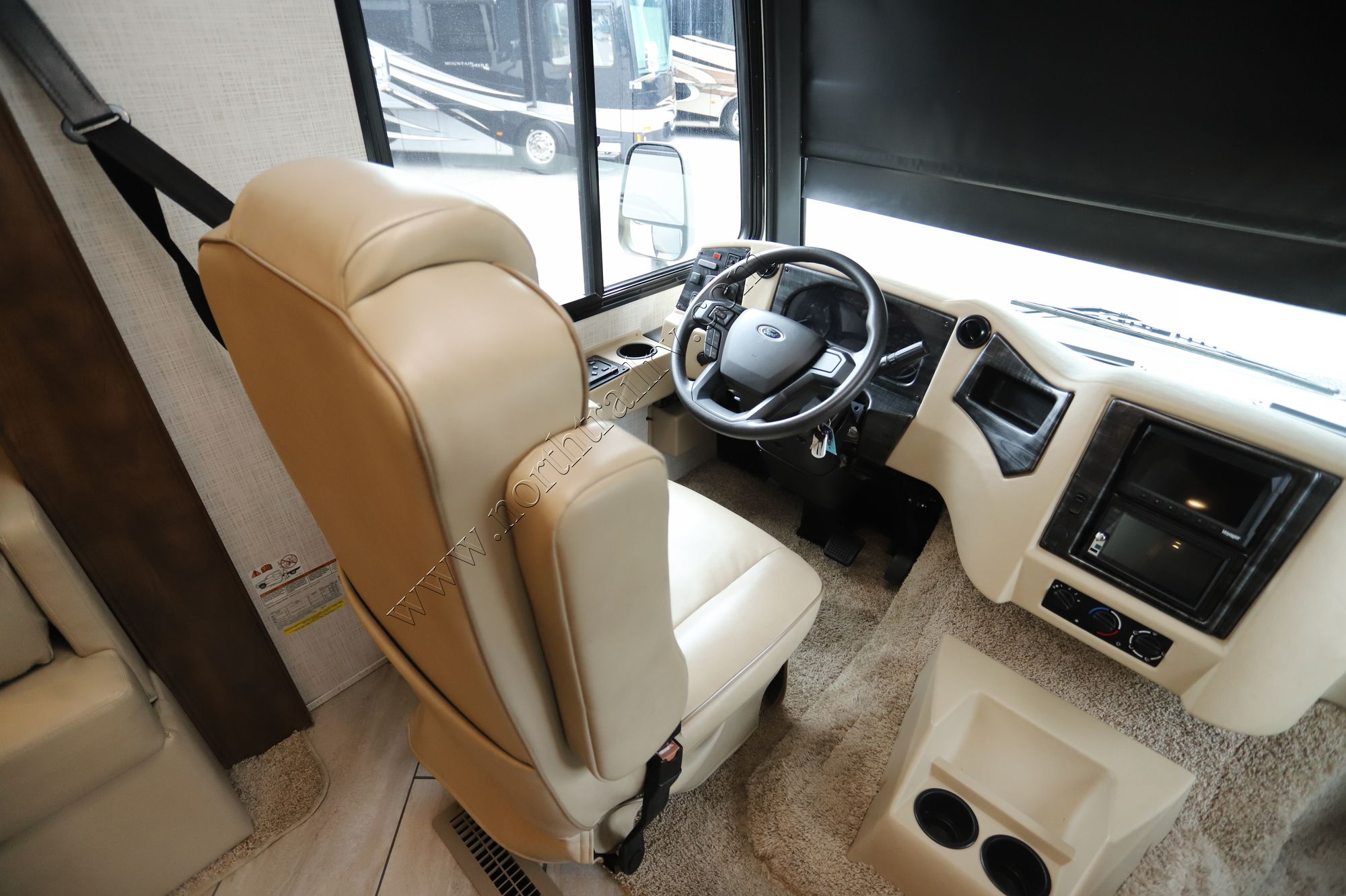 Used 2022 Newmar Bay Star 3609 Class A  For Sale