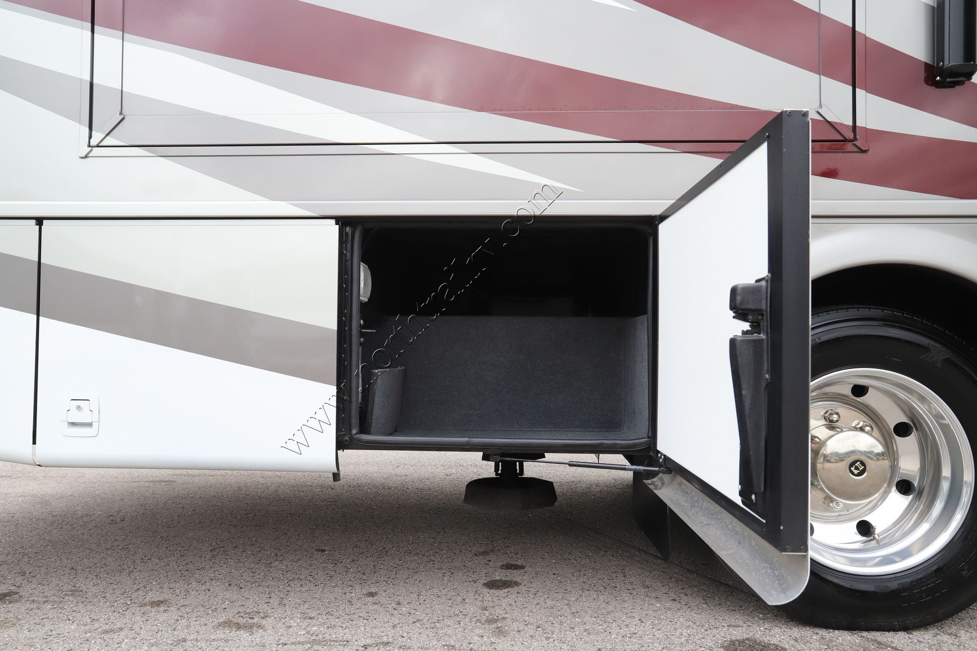 Used 2022 Newmar Bay Star 3609 Class A  For Sale