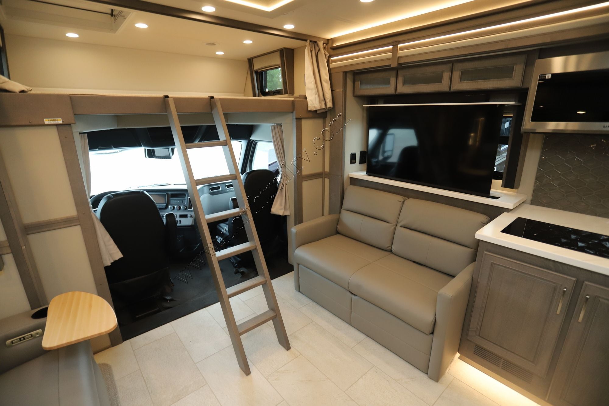 New 2026 Renegade Rv Classic 45CMR Super C  For Sale