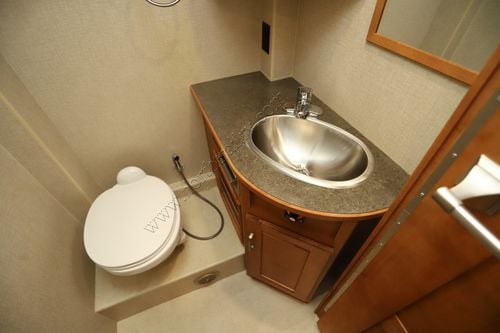 2015 Winnebago Aspect 30J