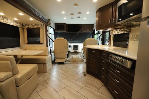 2022 Newmar Bay Star 3609 Class A