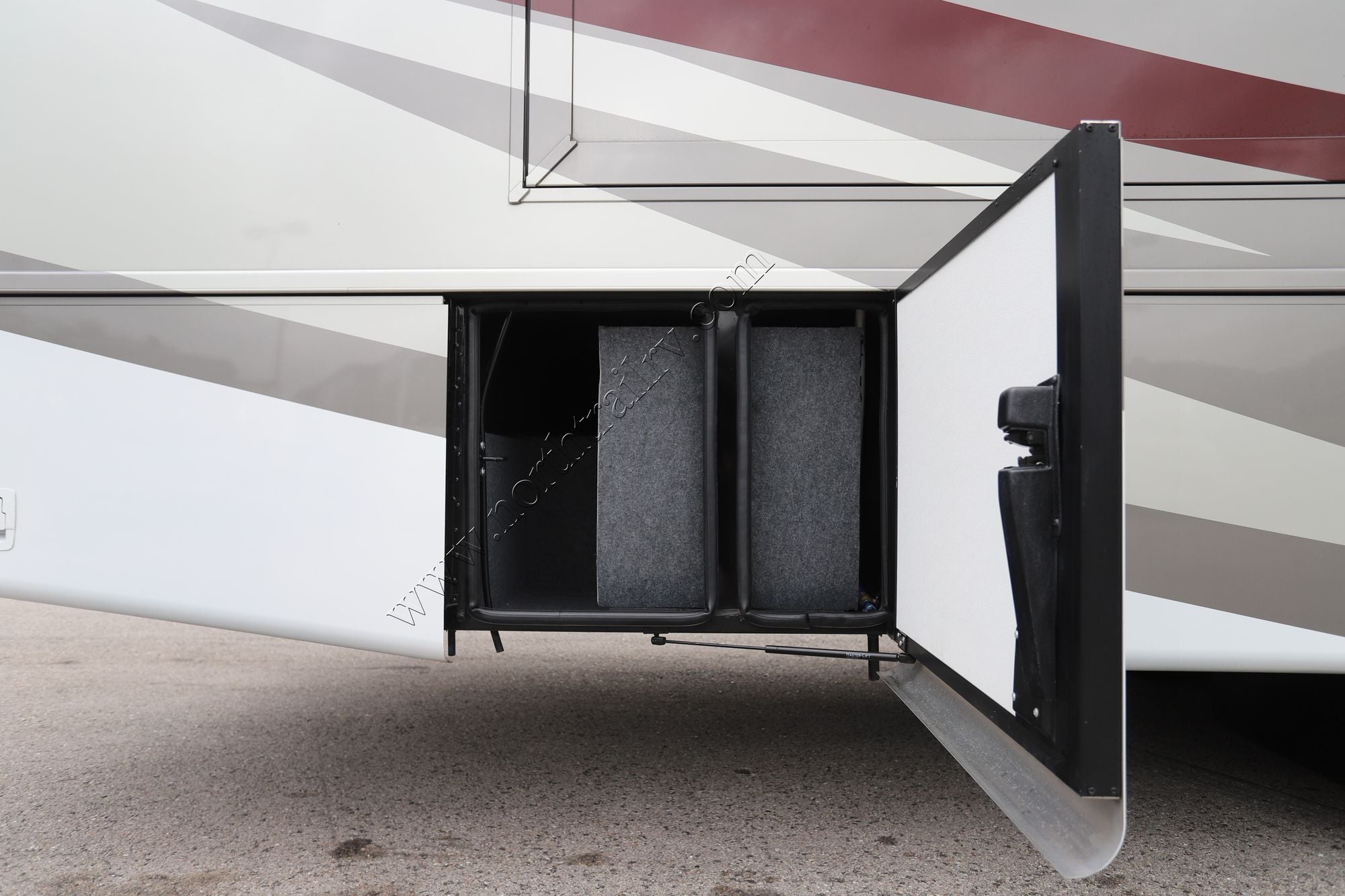 Used 2022 Newmar Bay Star 3609 Class A  For Sale