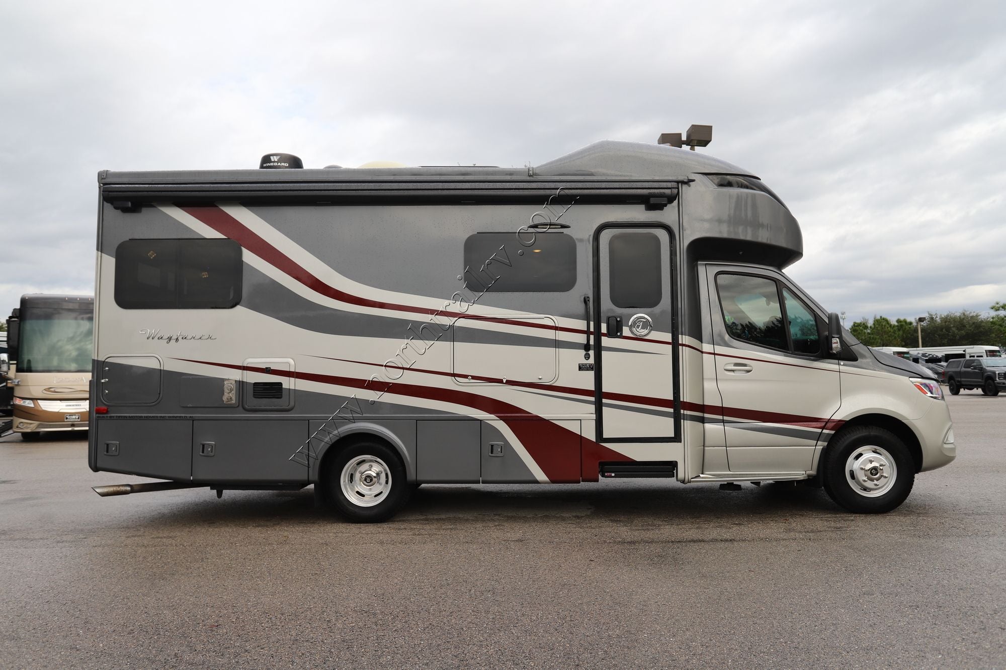 Used 2020 Tiffin Motor Homes Wayfarer 25TW Class C  For Sale