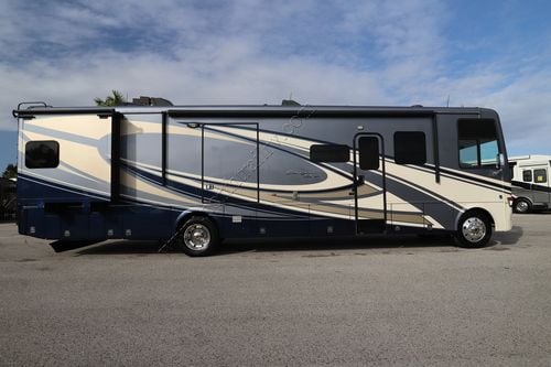 2020 Newmar Canyon Star 3911