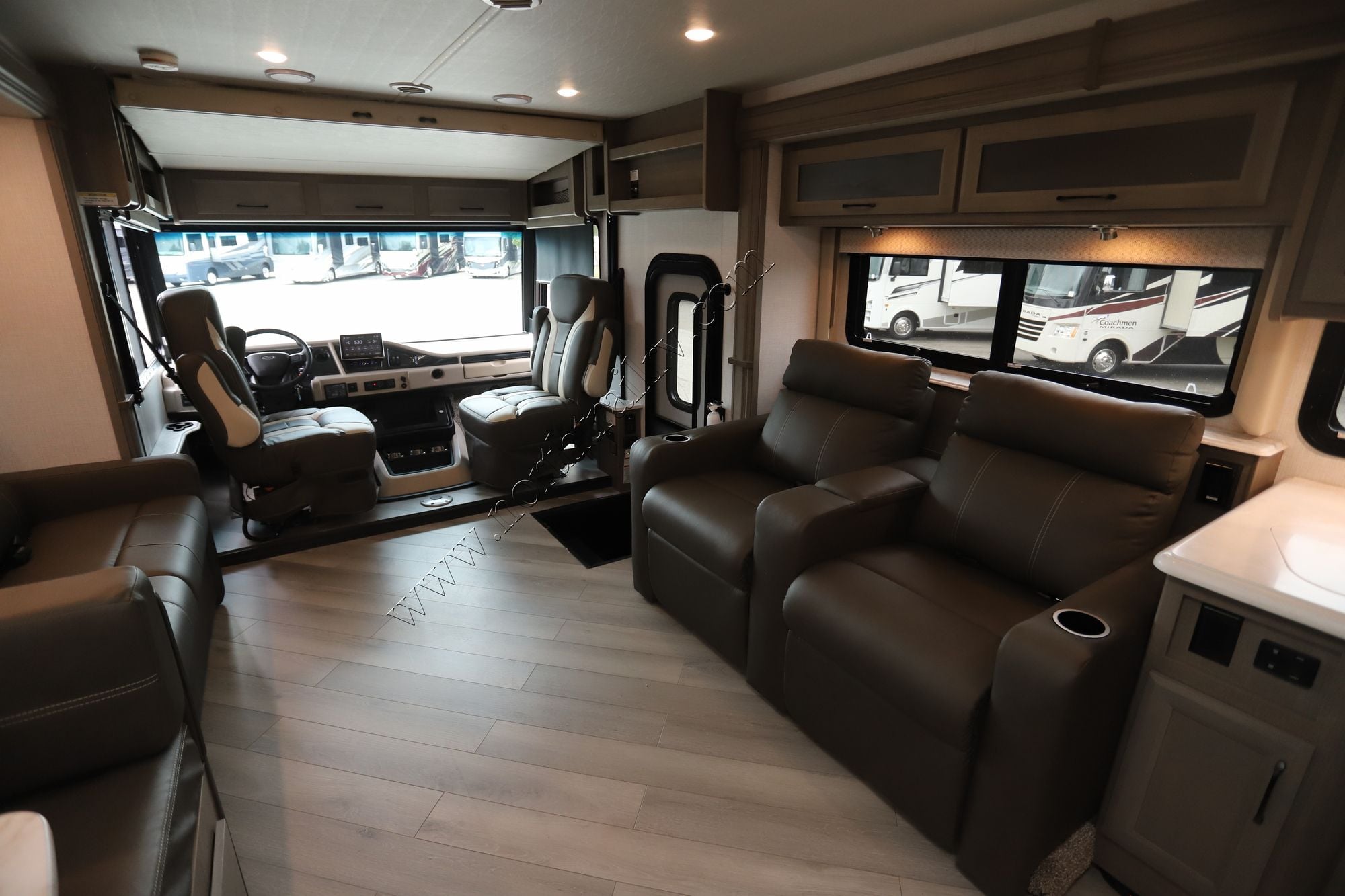 Used 2024 Fleetwood Flex 35R Class A  For Sale